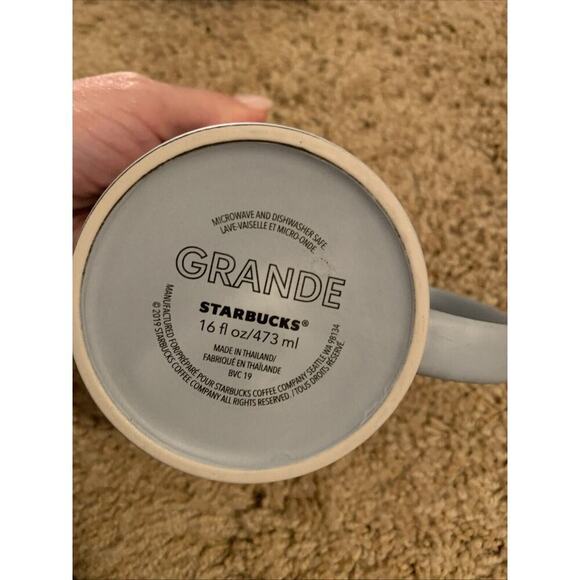 STARBUCKS 2019 Embossed SIREN Mermaid GRANDE GREY 16 OZ Coffee/Tea MUG - Picture 3 of 8